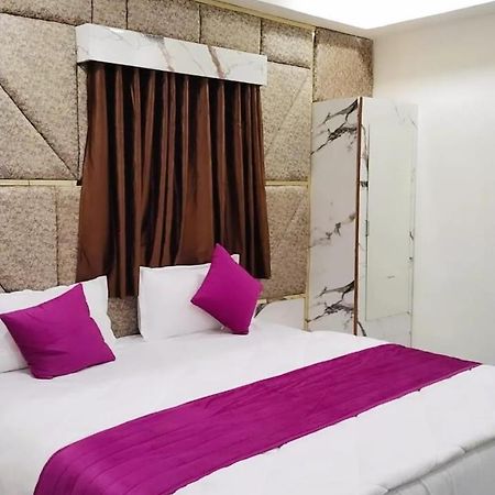 Hotel Karnavati Ahmedabad Exterior foto