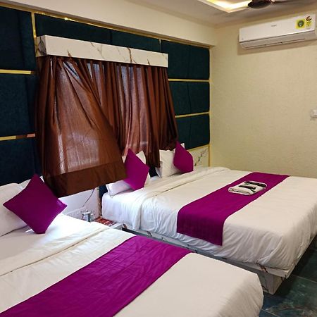 Hotel Karnavati Ahmedabad Exterior foto
