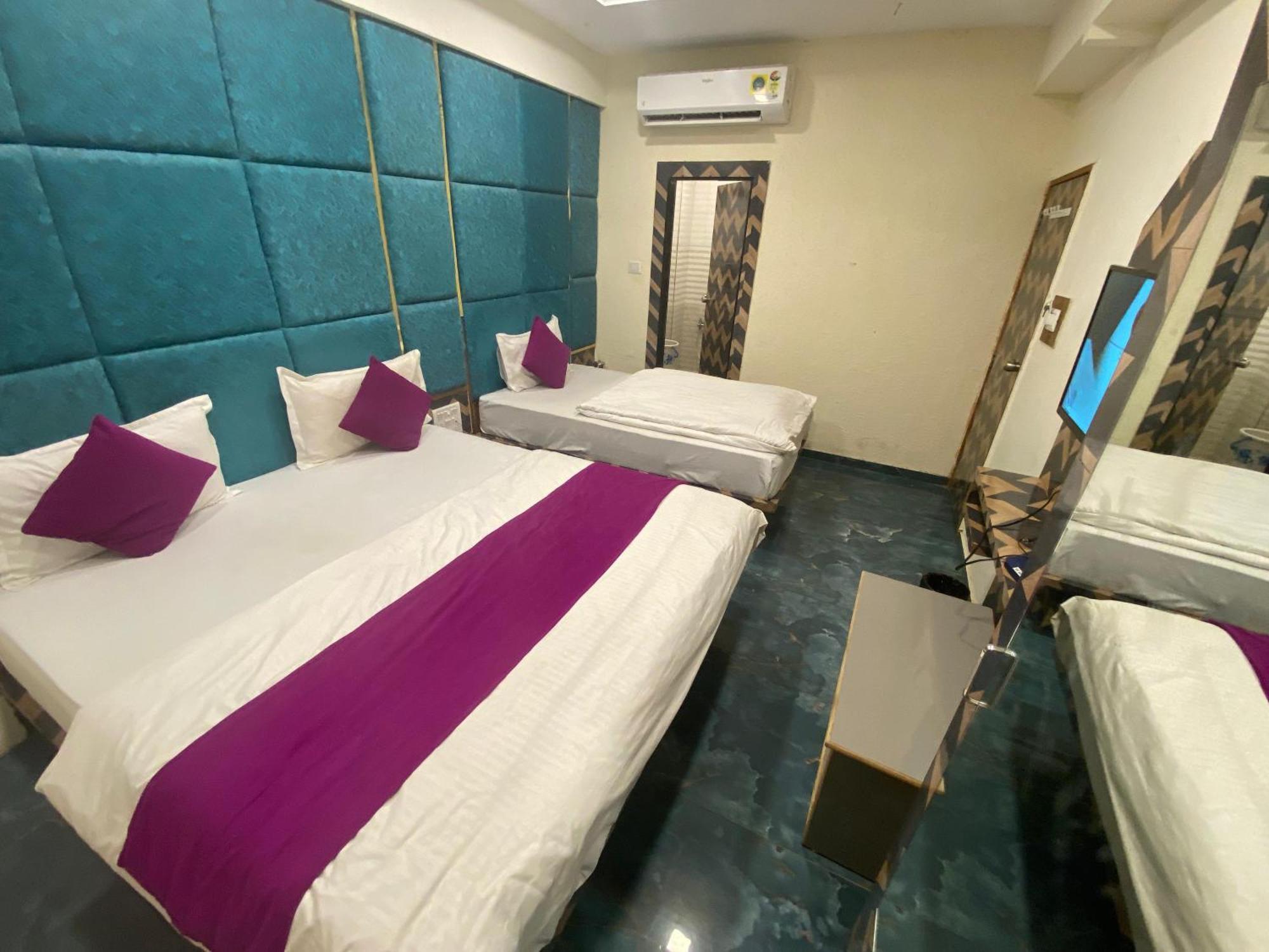 Hotel Karnavati Ahmedabad Exterior foto