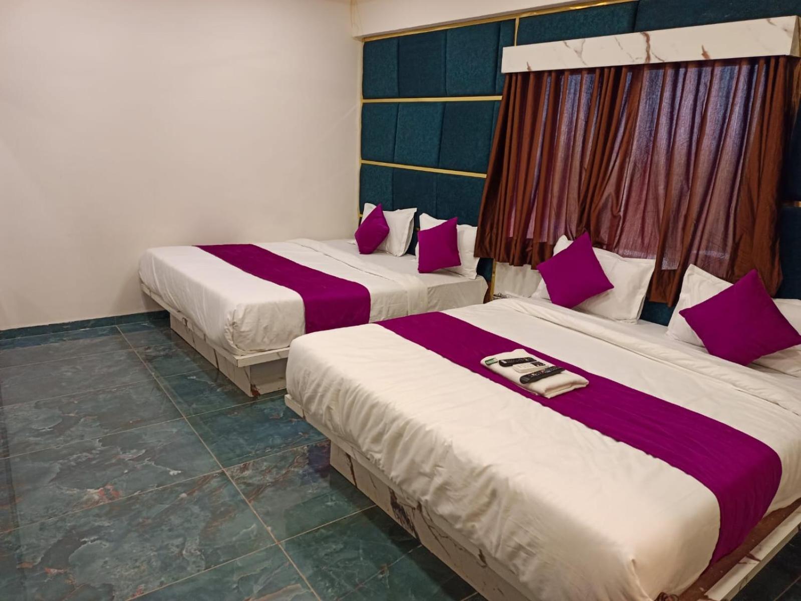 Hotel Karnavati Ahmedabad Exterior foto
