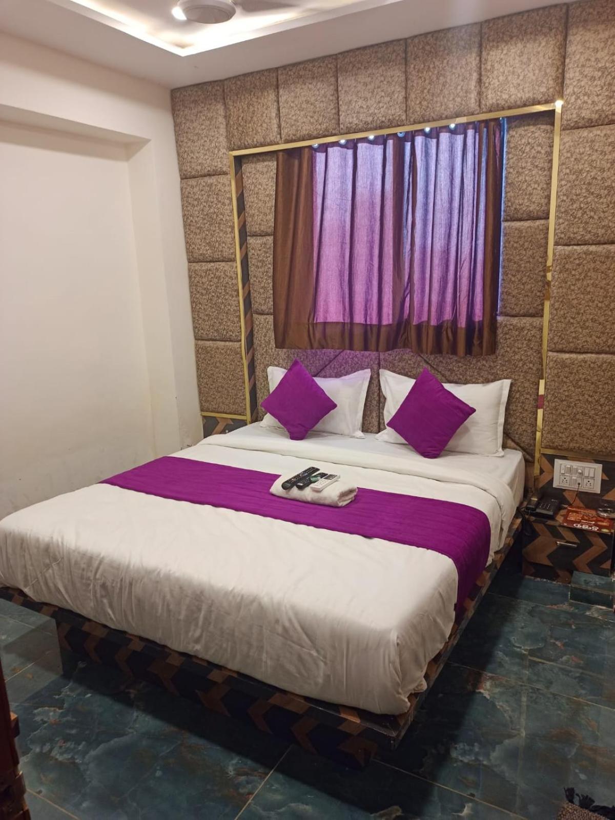 Hotel Karnavati Ahmedabad Exterior foto
